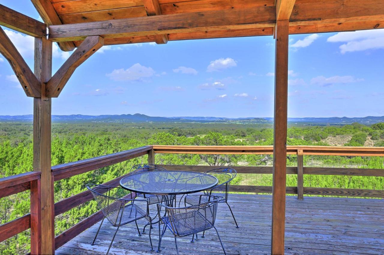 Utopia Family Home With Mountain Viewing Deck! Buitenkant foto
